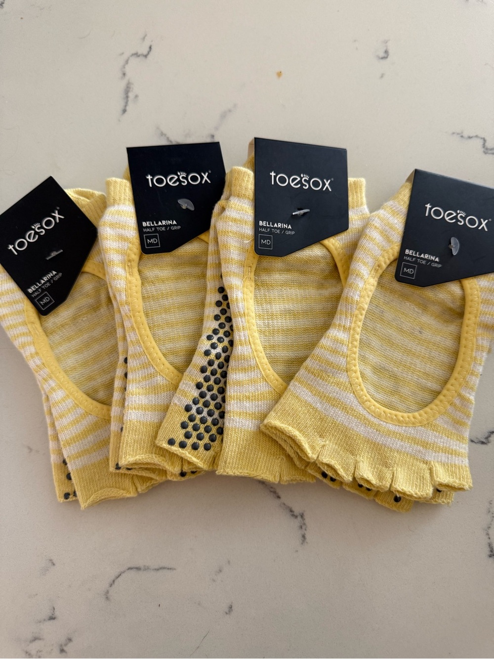 toesox Yellow & White Striped Bellarina No-Show Grip Socks (4-Pack)